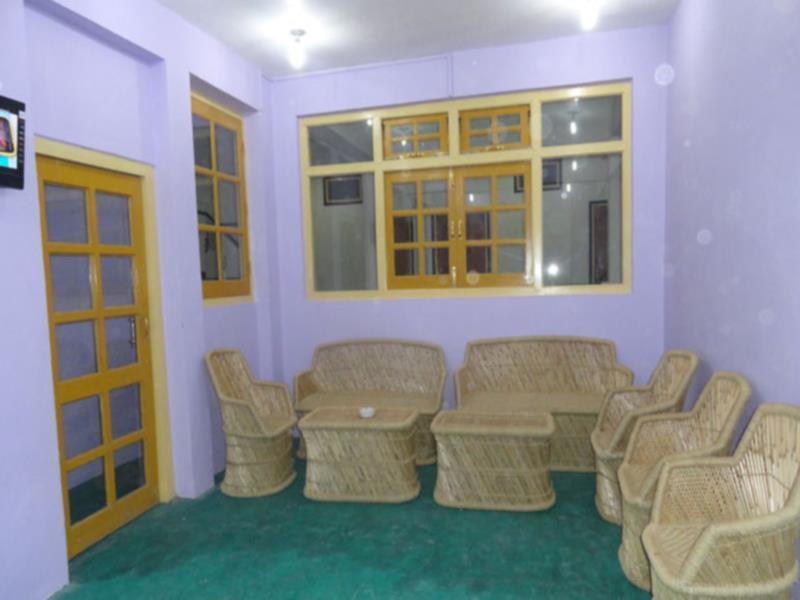 Hotel Vishaka Palace Kausani Exterior foto